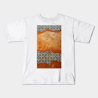 MAJORELLE GARDEN MARRAKECH; GOLDEN PATTERNS Kids T-Shirt